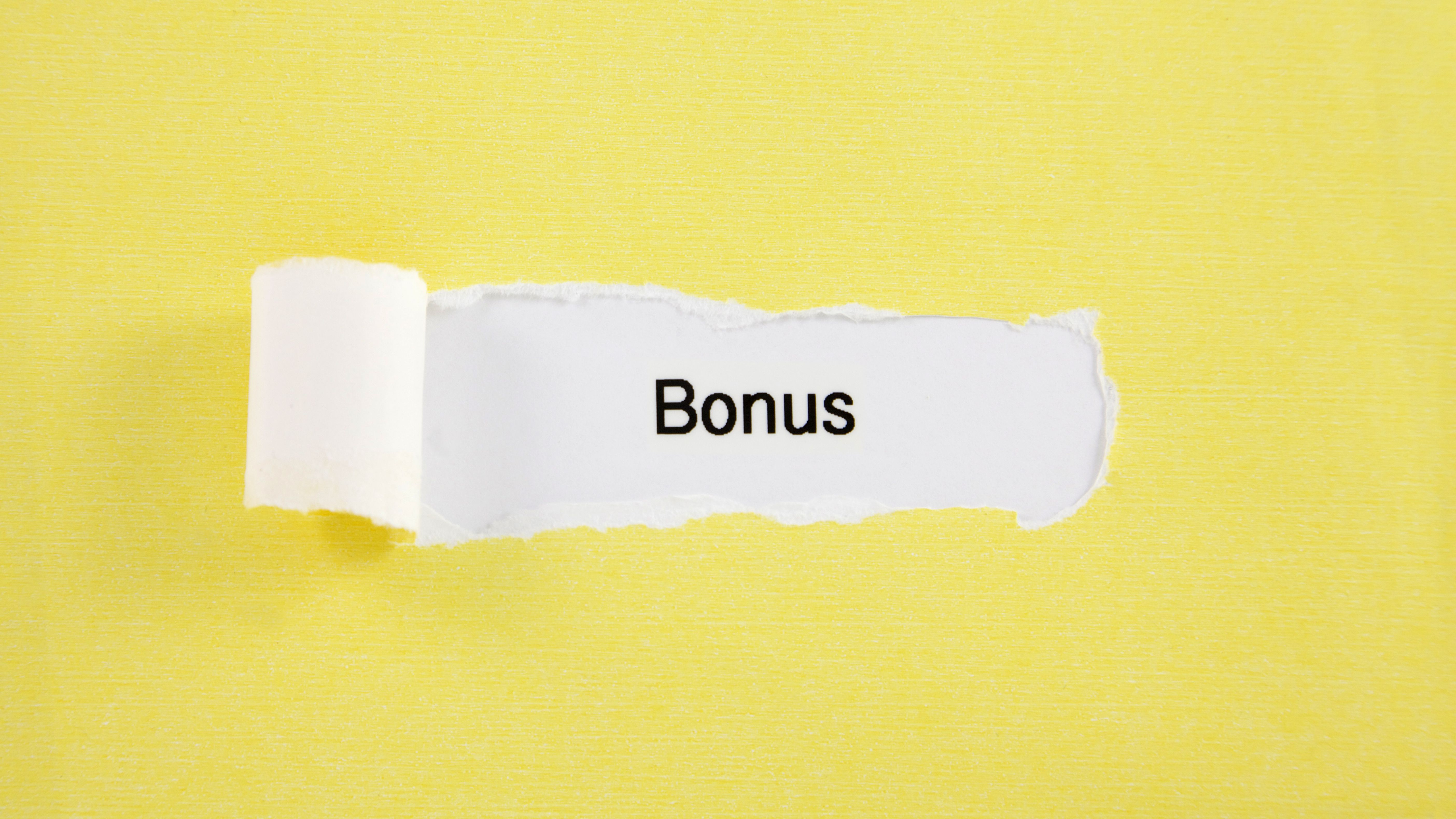 Performance Bonus Agreement What Is A Bonus And Why Might An Employer Provide One